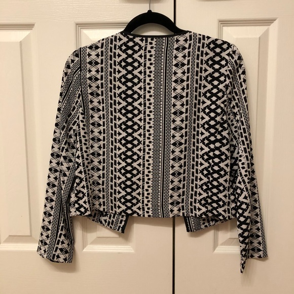 Black and white patterned non rigid blazer - Picture 2 of 4